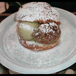 Krapfen con gelato