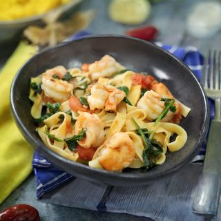 STIR FRY SPINACH PASTA  CRREVETTE