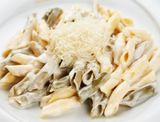Penne în coctail de cascaval