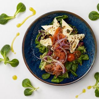 Ensalada de salmón ahumado