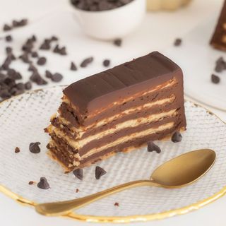 Tarta de La Amatxu y galleta