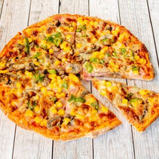 Пица с шунка, кашкавал, царевица и гъби (1200г)