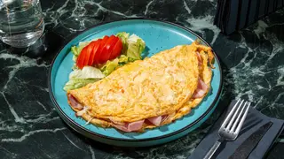 Omletă cu suncă si mozzarella
