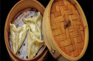 D5. Ravioli con verdure miste al vapore