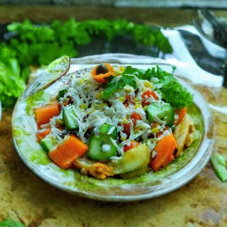 Жътварска салата (350г)