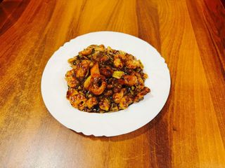 C0 - Pohovane lignje sa povrćem