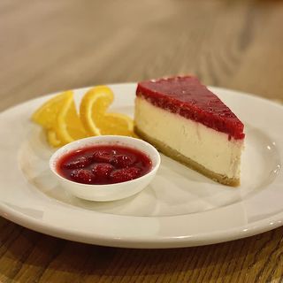 Чізкейк с кизилом  (120 гр)