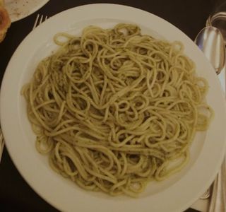 Espaguetis Al Pesto