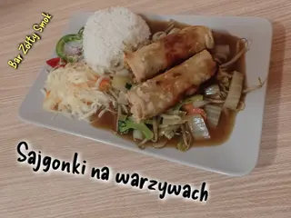 Sajgonki na warzywach