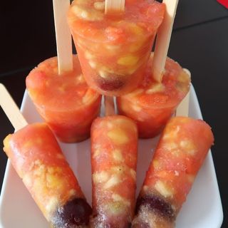 Helado de frutas tropicales 