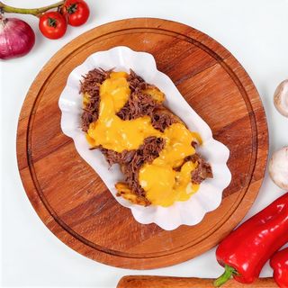 Текс Мекс картофки с чедър и свинско месо