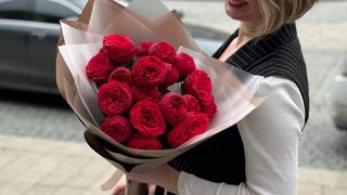 პიონისებური ვარდი “red piano”/6 ტოტი