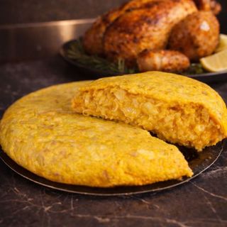 Tortilla de Corral - con Pollo Asado Deshilado