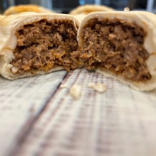 EMPANADA PULLED BEEF 1 pz