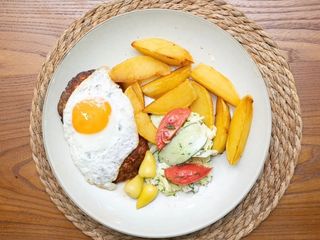 Бифштекс с пюре