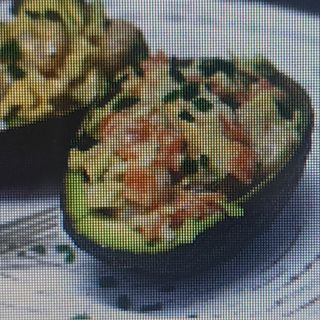 Aguacate con gambas