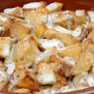 Patata barava con queso