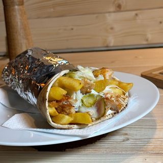 Combo Meniu Shaorma mare+Cartofi prajiti+Sos + Coca cola 0.5l