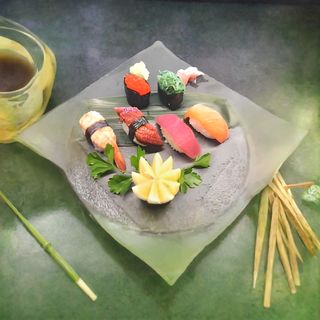 S 13 - Combinado Nigiri Y Gunkan