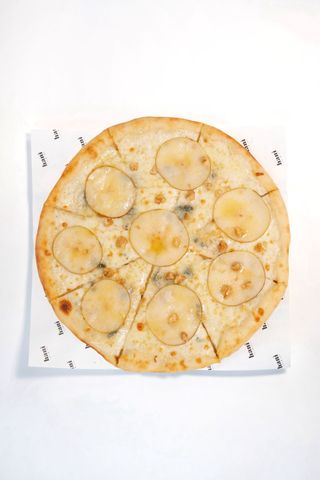 Пицца "Дор Блю и груша"