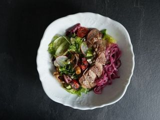 Салат з телячою вирізкою (310g)