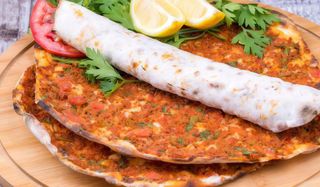 Lahmacun doble o solo carne ternera