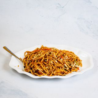 Domaći rezanci s povrćem