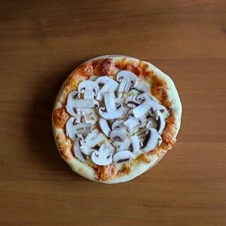  Porodična Funghi Pizza