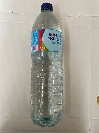 Botella De Agua (1.5 Lt.)