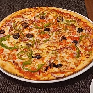 Menú Pizza (33 Cm) +Patata + bebidas 33cl