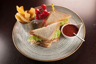 Klub sendvič 350 gr