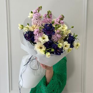 Букет квітів «Moonlight Garden»