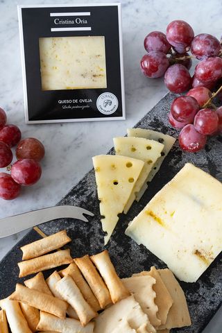 Queso De Oveja Curado Con Trufa Negra 