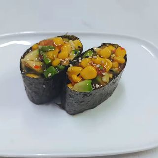 #56 Gunkan De Avocado (2 Uds.)