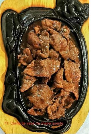 Carne vaca com molho sate na chapa