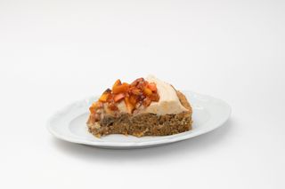 Тыквенный пирог с фундучным кремом и хурмой