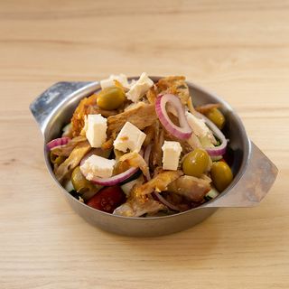 Grčka obrok salata + Coca-Cola 0.33l