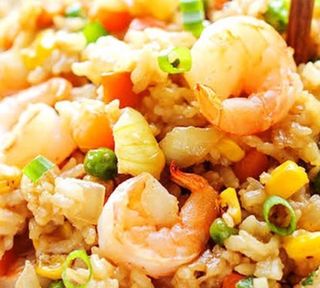 29.Ryż smażony z wołowiną