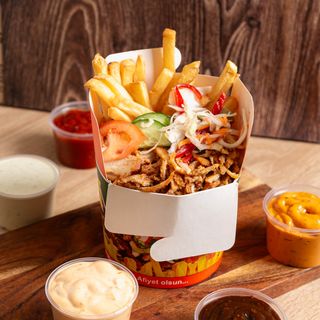 Kebab Box mięso i frytki