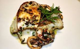 Sípia A La Planxa Amb Guarnició