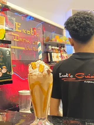 Snicker Shake
