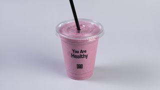 Berry Blitz   -  Calories: 200–250 kcal