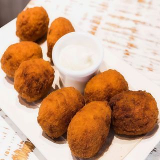 Croquetas Surtidas (9 uds)