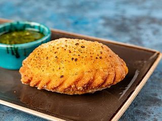 EMPANADA З МʼЯСОМ