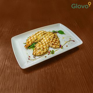 piept de pui la gratar