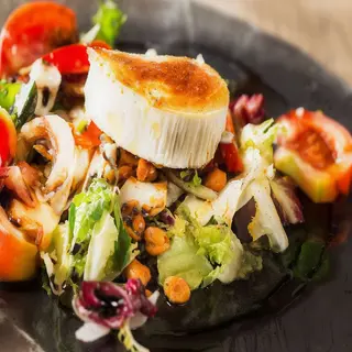 Ensalada de cabra