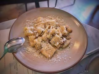 Mezze maniche alla gricia