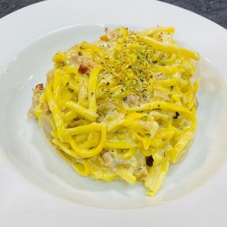 Tallarines Carbonata