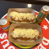 Menú Perro Picante Doble (2 perritos, 2 Patatas fritas y 1 Bebida)