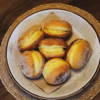 Bola de Berlim com Creme